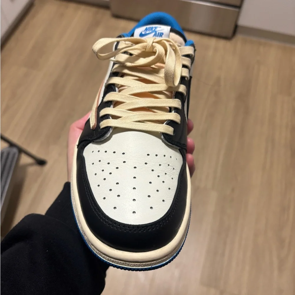 Jordan retro 1 low Travis Scott blue - Picture 2 of 9